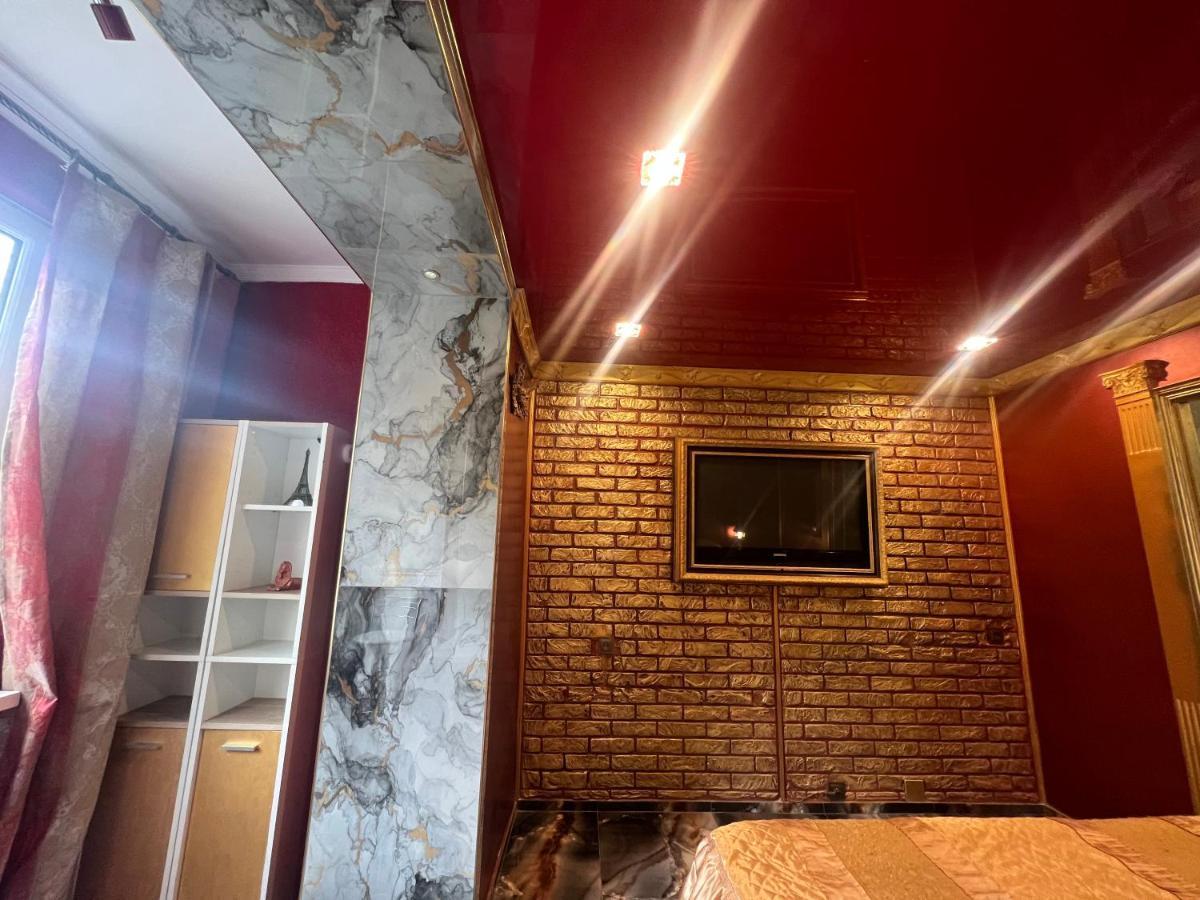 Apartament Afganskii Park Lägenhet Chişinau Exteriör bild