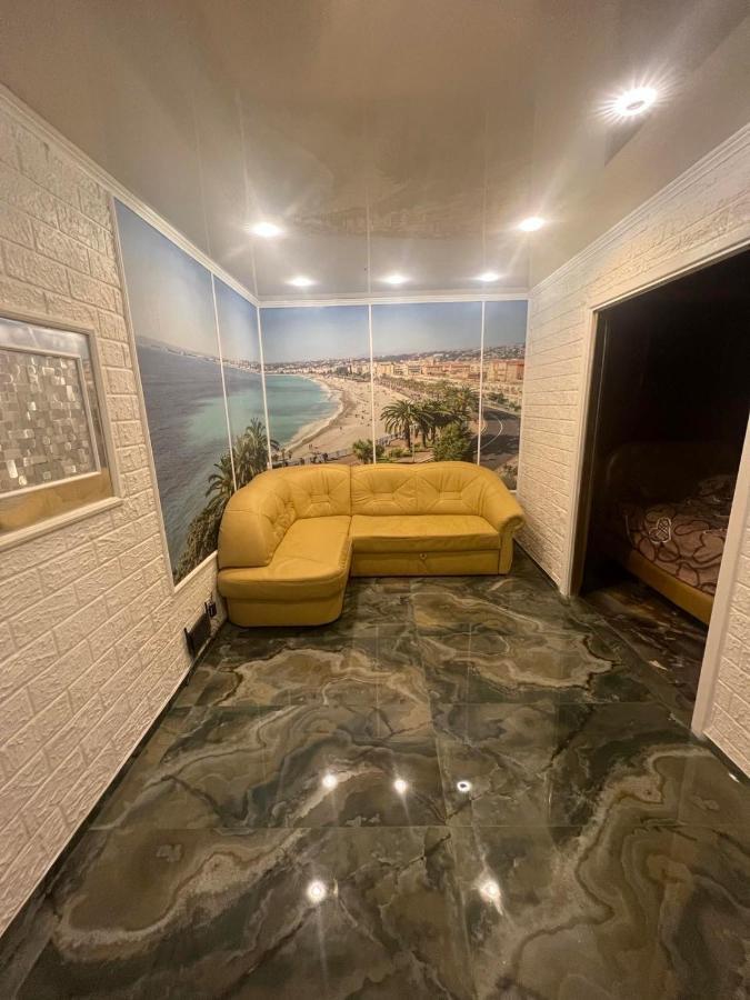 Apartament Afganskii Park Lägenhet Chişinau Exteriör bild