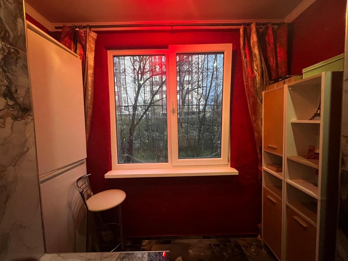 Apartament Afganskii Park Lägenhet Chişinau Exteriör bild