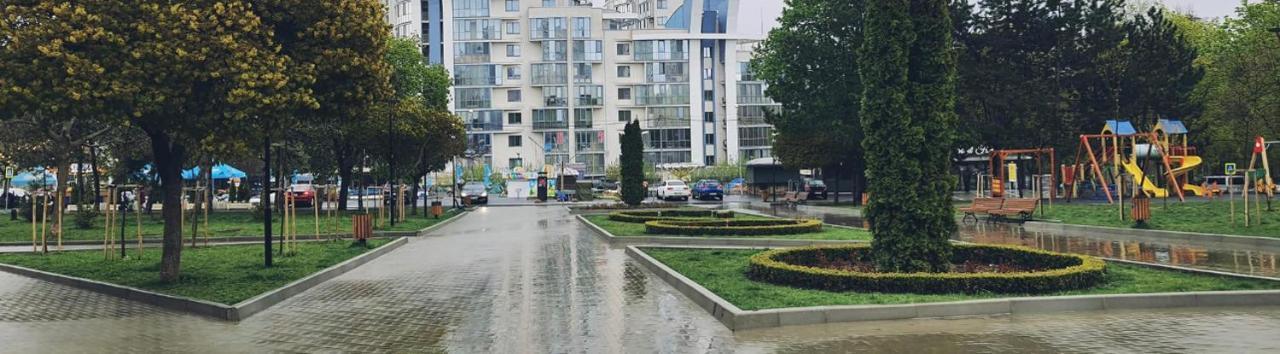 Apartament Afganskii Park Lägenhet Chişinau Exteriör bild